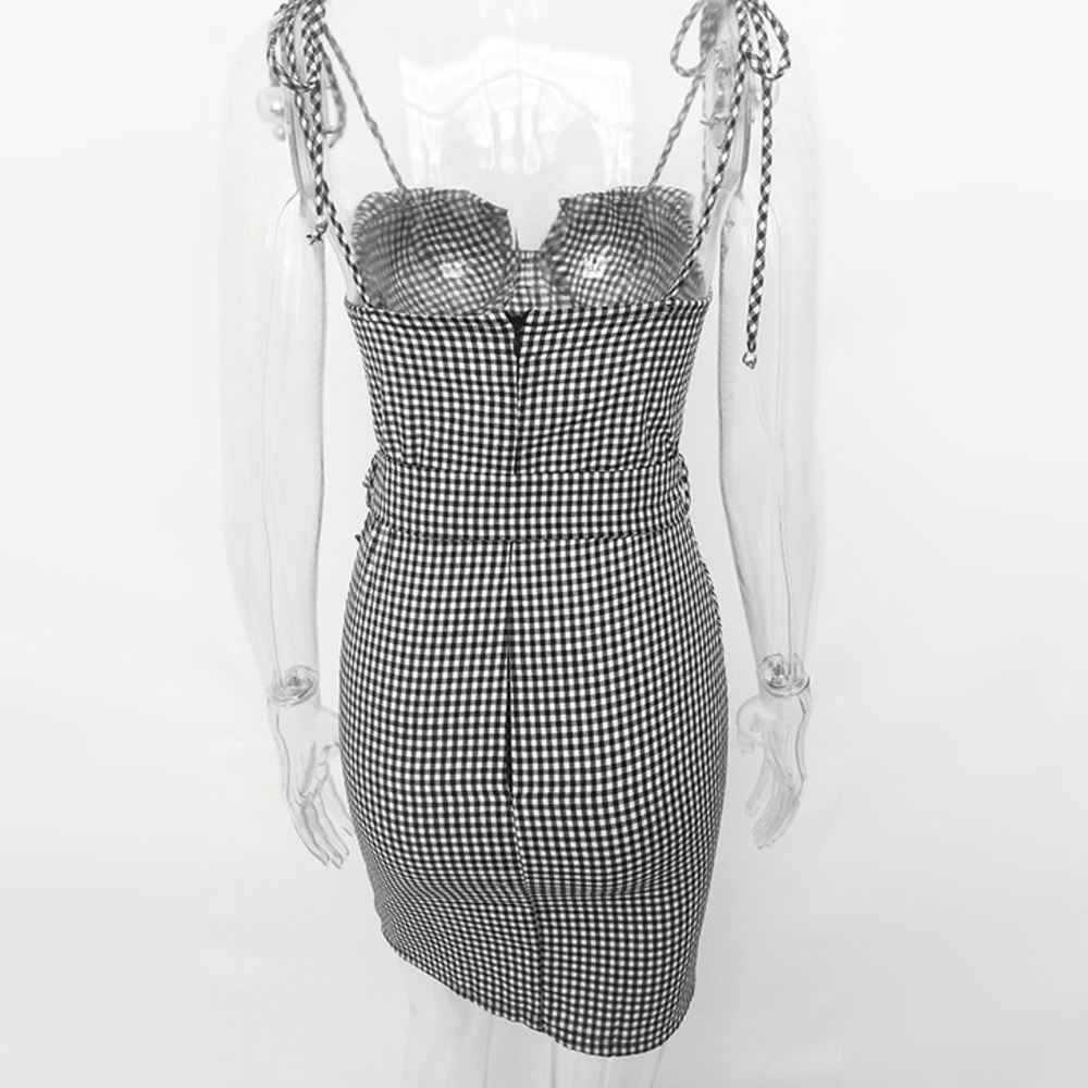 'Jacqueline' Dress - Picture 7 of 7